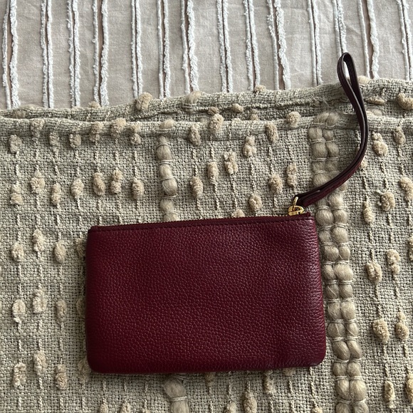 Marc Jacobs Leather Wristlet Item # MAR147008 - Picture 2 of 3